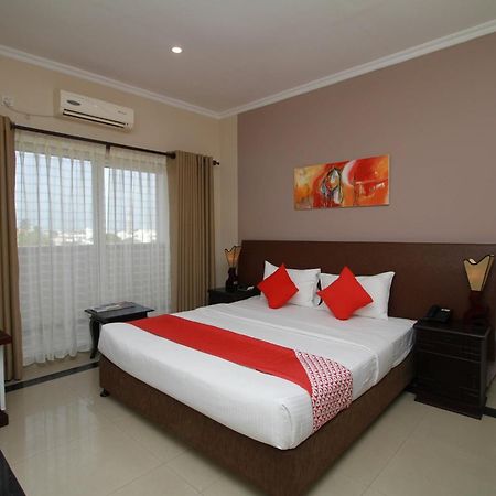 Oyo 317 Choy'S Waterfront Residence Negombo Bagian luar foto