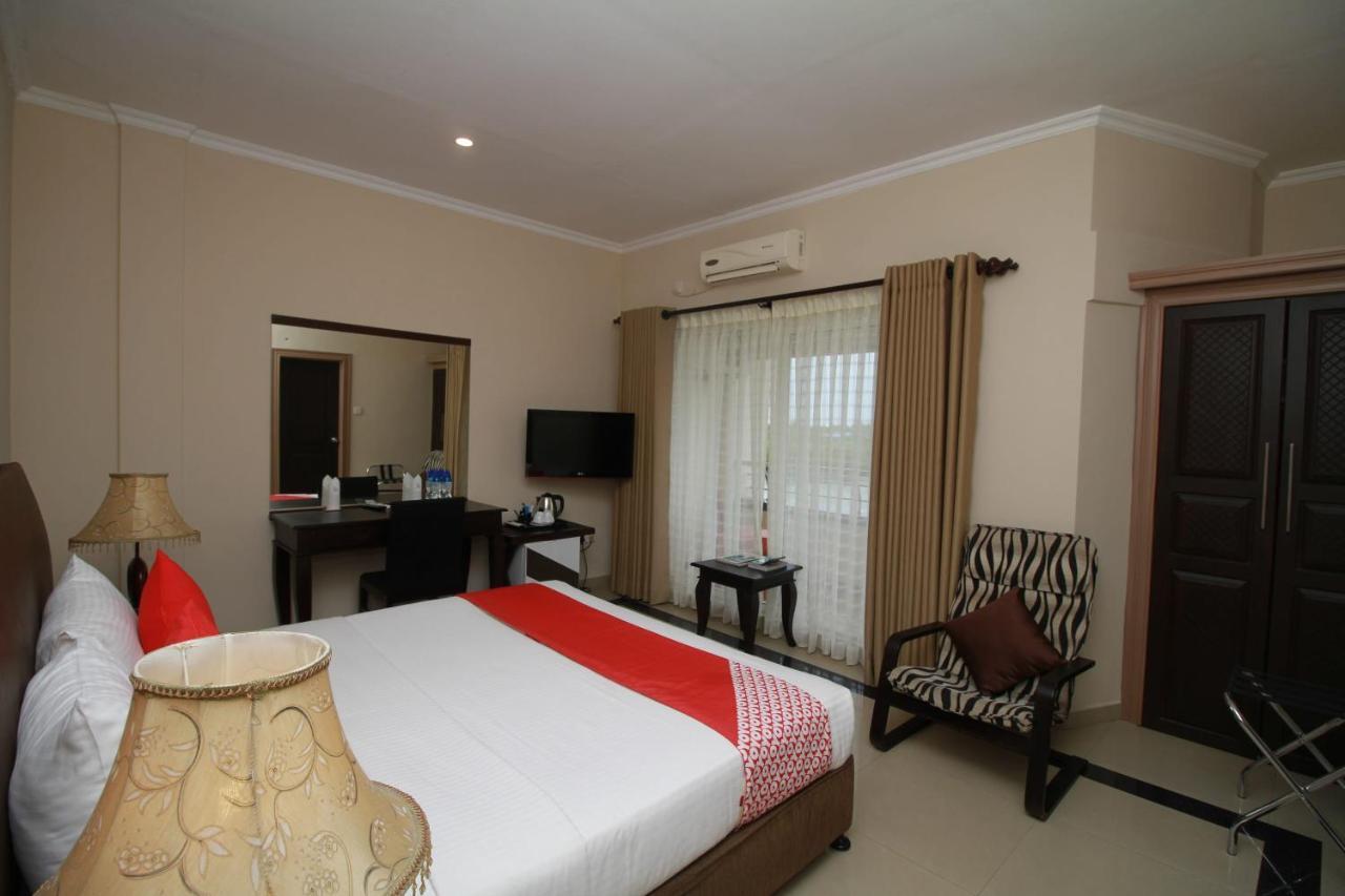 Oyo 317 Choy'S Waterfront Residence Negombo Bagian luar foto
