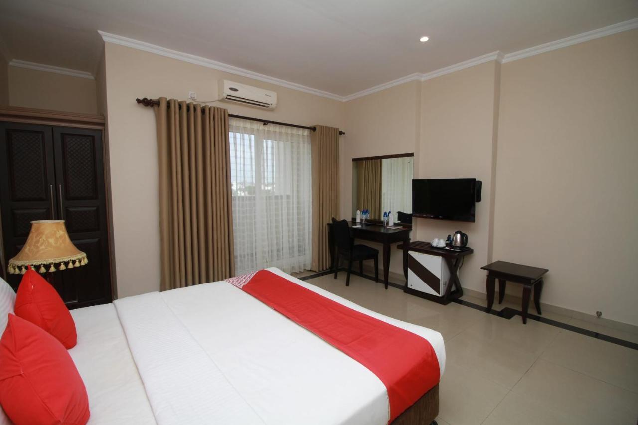 Oyo 317 Choy'S Waterfront Residence Negombo Bagian luar foto