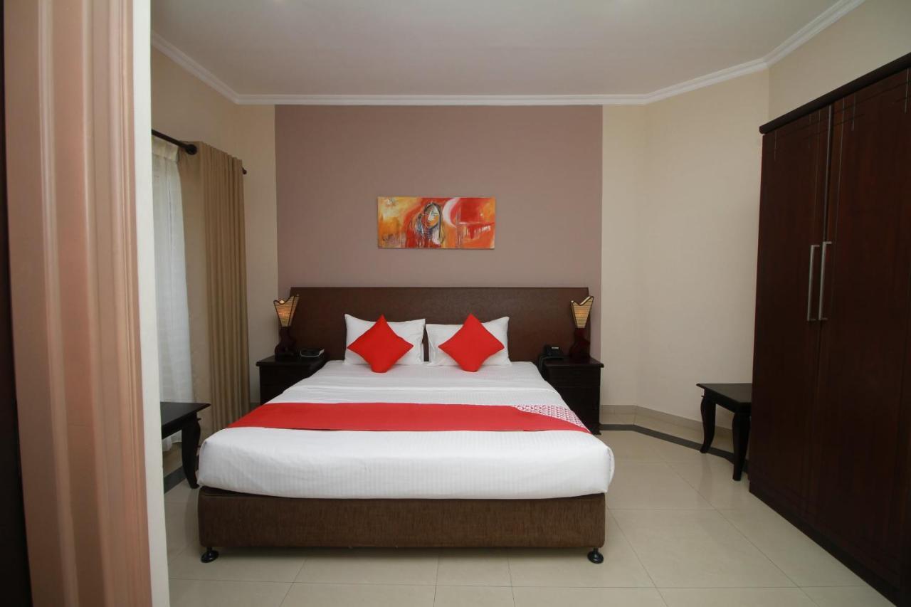 Oyo 317 Choy'S Waterfront Residence Negombo Bagian luar foto